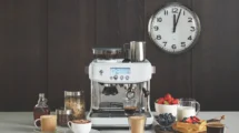 iced coffee barista
