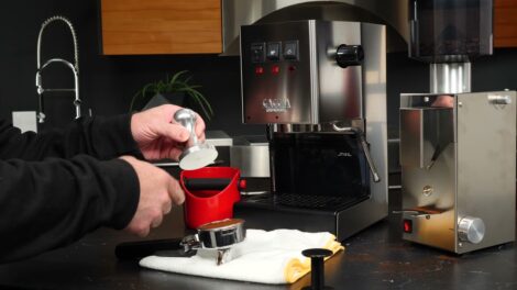 espresso machine brewing
